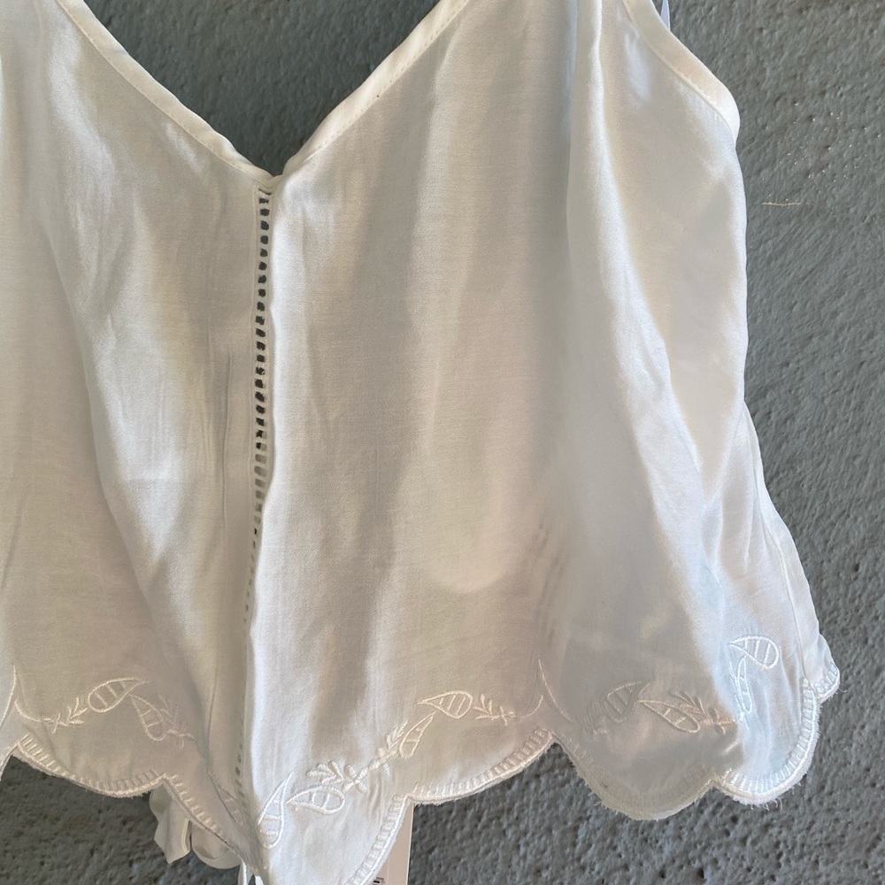 NWT MINK PINK Castaway Cami Eyelet Crop Top HP | White Medium - Picture 12 of 13
